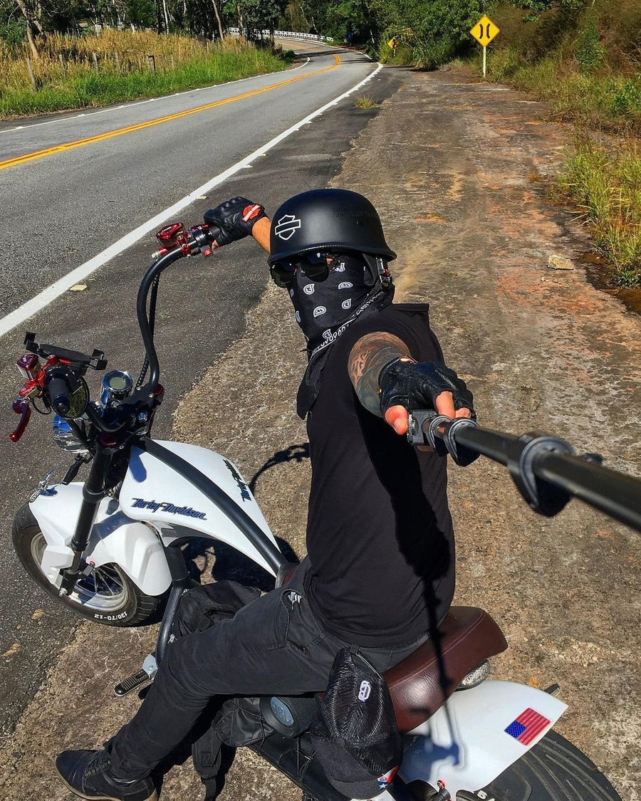E-Chopper-Fahrer bei einem Treffen der E-Streetbikes Community