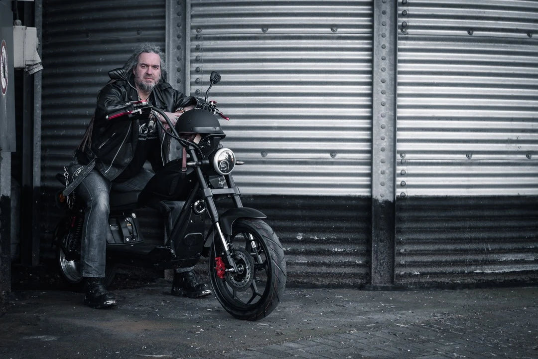 E-Chopper City CP6 45 km/h 2-Sitzer auf der Straße